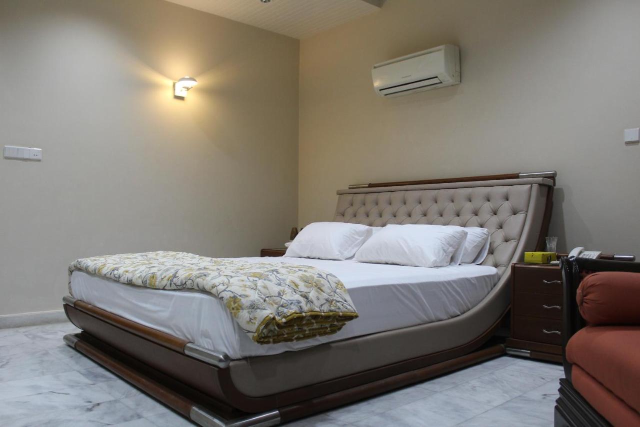 Hotel State Residency Bahawalpur Luaran gambar
